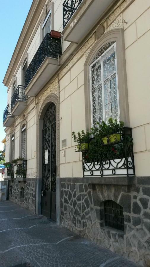 圣乔治阿克雷马诺Casa Girasole别墅 外观 照片